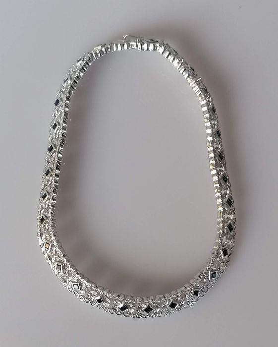 A sapphire and diamond necklace on a white gold setting, approximate total diamond weight 4.00 carat - Image 4 of 5