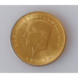 A Turkish Gold Cumhuriyeti Coin, 1923/45, 7.2g