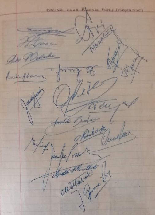 An album of international football teams with autographs to include the Hungarian 'Mighty Magyars' 1 - Bild 7 aus 15