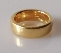 An 18ct yellow gold wedding band, 5mm, hallmarked, size K1/2, 10.38g