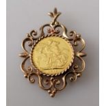 A mounted George V gold full sovereign, 1912, mount hallmarked 9ct, 14.7g