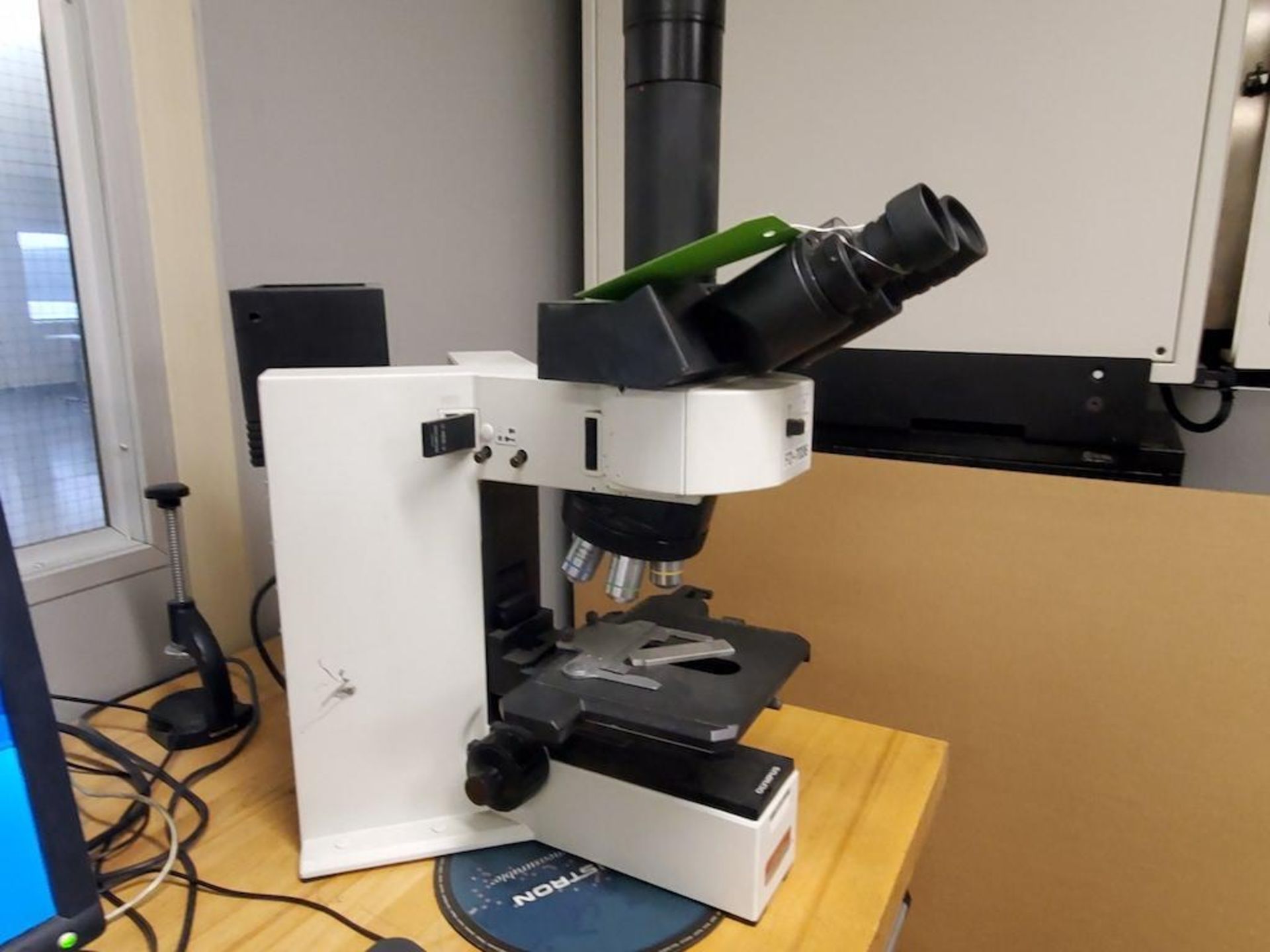 OLYMPUS OPTICAL MICROSCOPE MODEL BX60MF5, SN 7A05179 [UPSTAIRS LAB] - Image 7 of 7