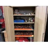 LOT 1 BEIGE 2 DOOR CABINET WITH CONTENTS, SYSTEM 3R TOOLING, COMPONENTS, 1 OPEN 5 LEVEL SHELF WITH