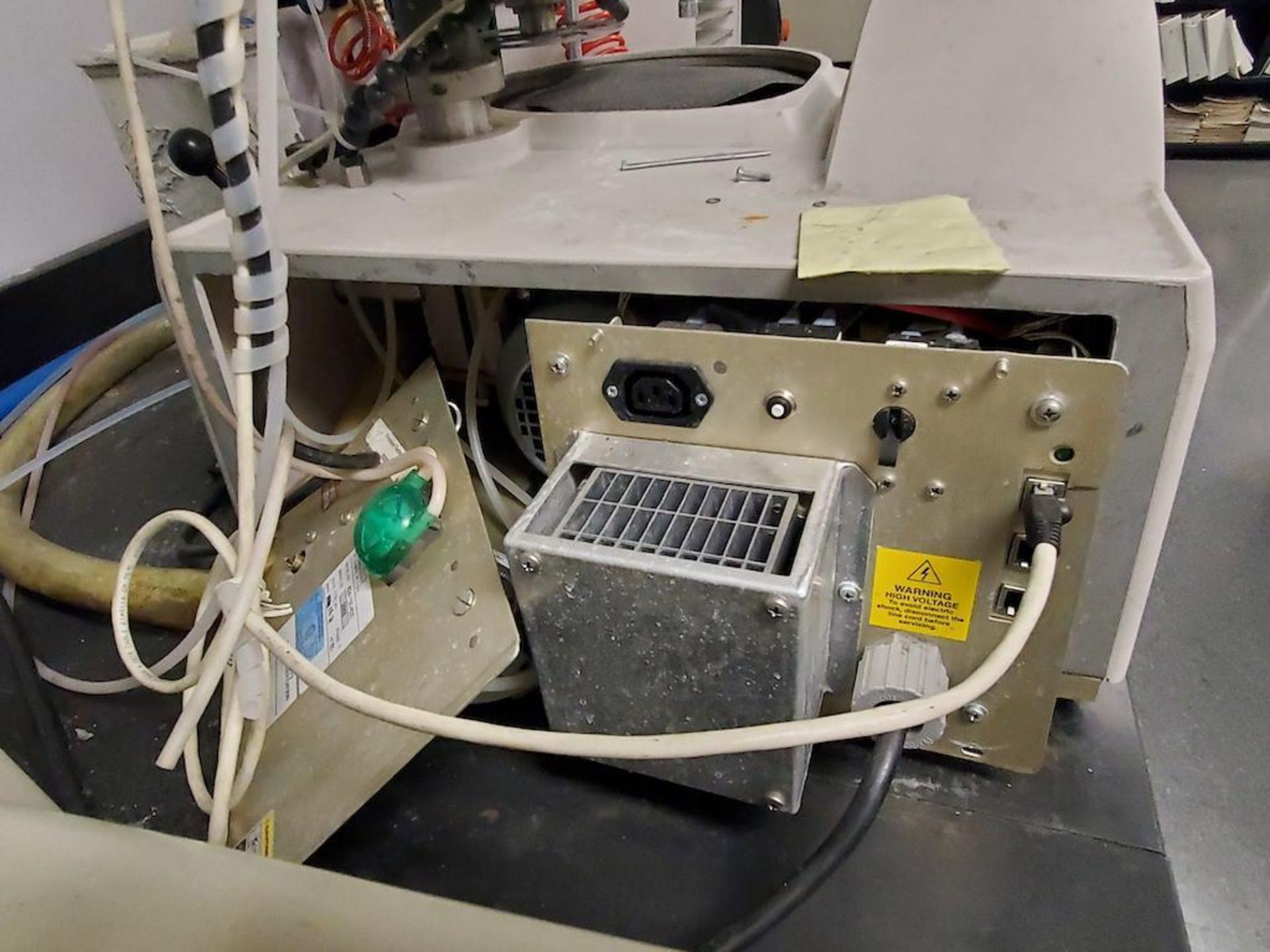 LECO PRECISION GRINDER, MODEL 824-100-600, SN 3005, NOTE: PANELS OPEN MAY NEED REPAIR [UPSTAIRS LAB] - Image 2 of 4