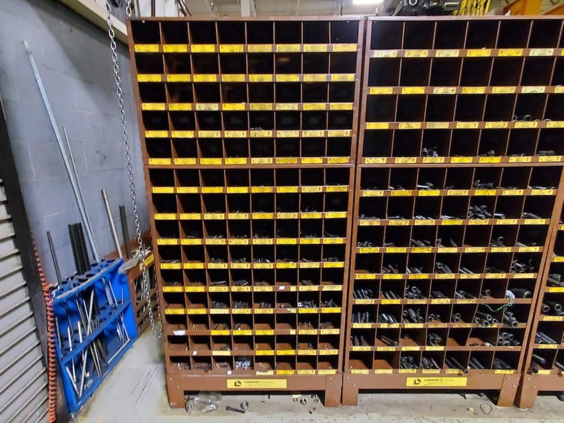 3 ROWS OF LAWSON PRODUCTS HARDWARE INCLUDING: 10 STACKS OF PULL OUT HARDWARE COMPONENTS, 11 SIX FOOT - Image 12 of 15