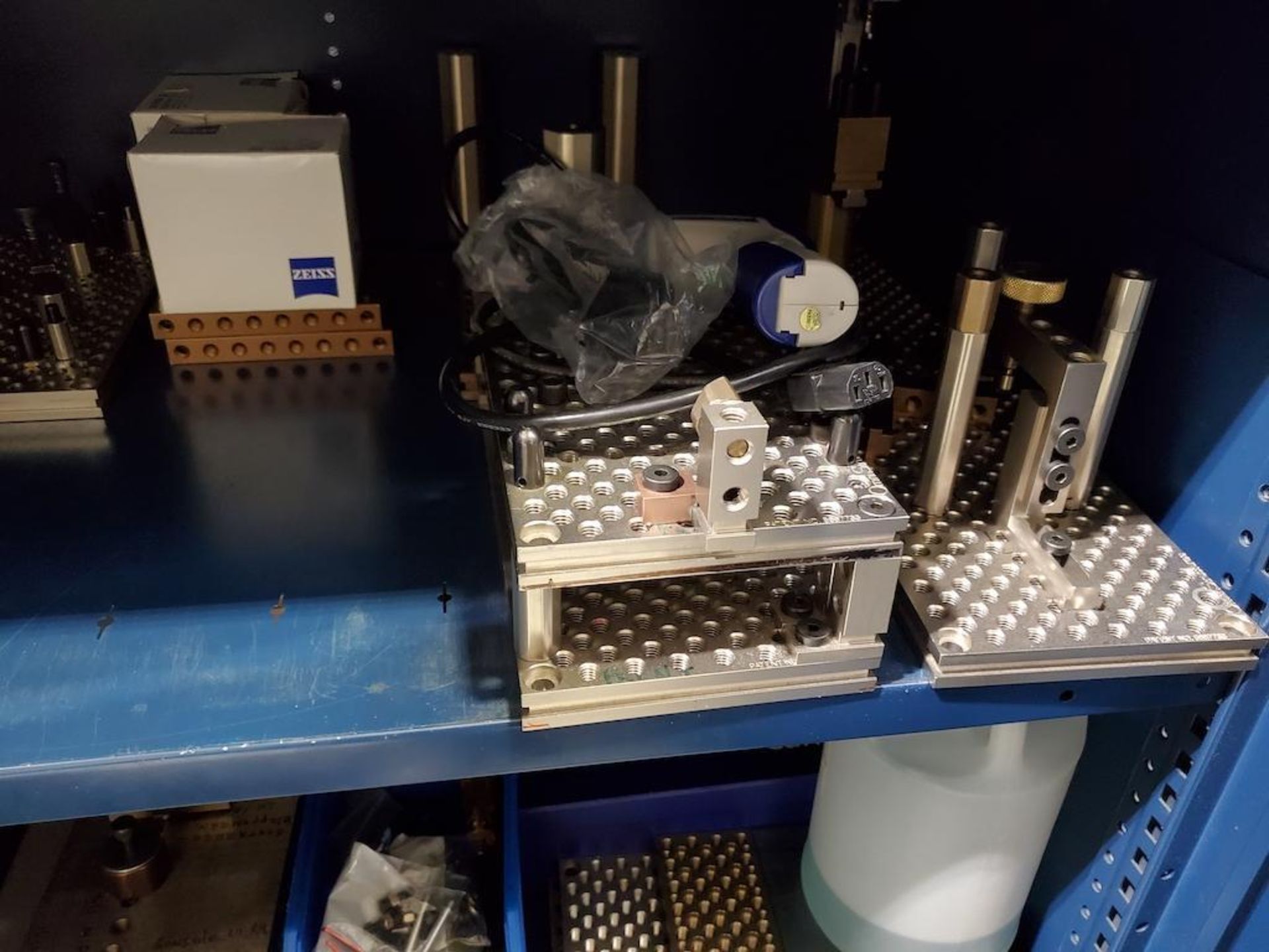 ROUSSEAU BLUE CABINET INCLUDING 5 SHELVES OF CMM PROBES, FIXTURES, HEADS ETC [MAIN CMM ROOM] - Image 9 of 19