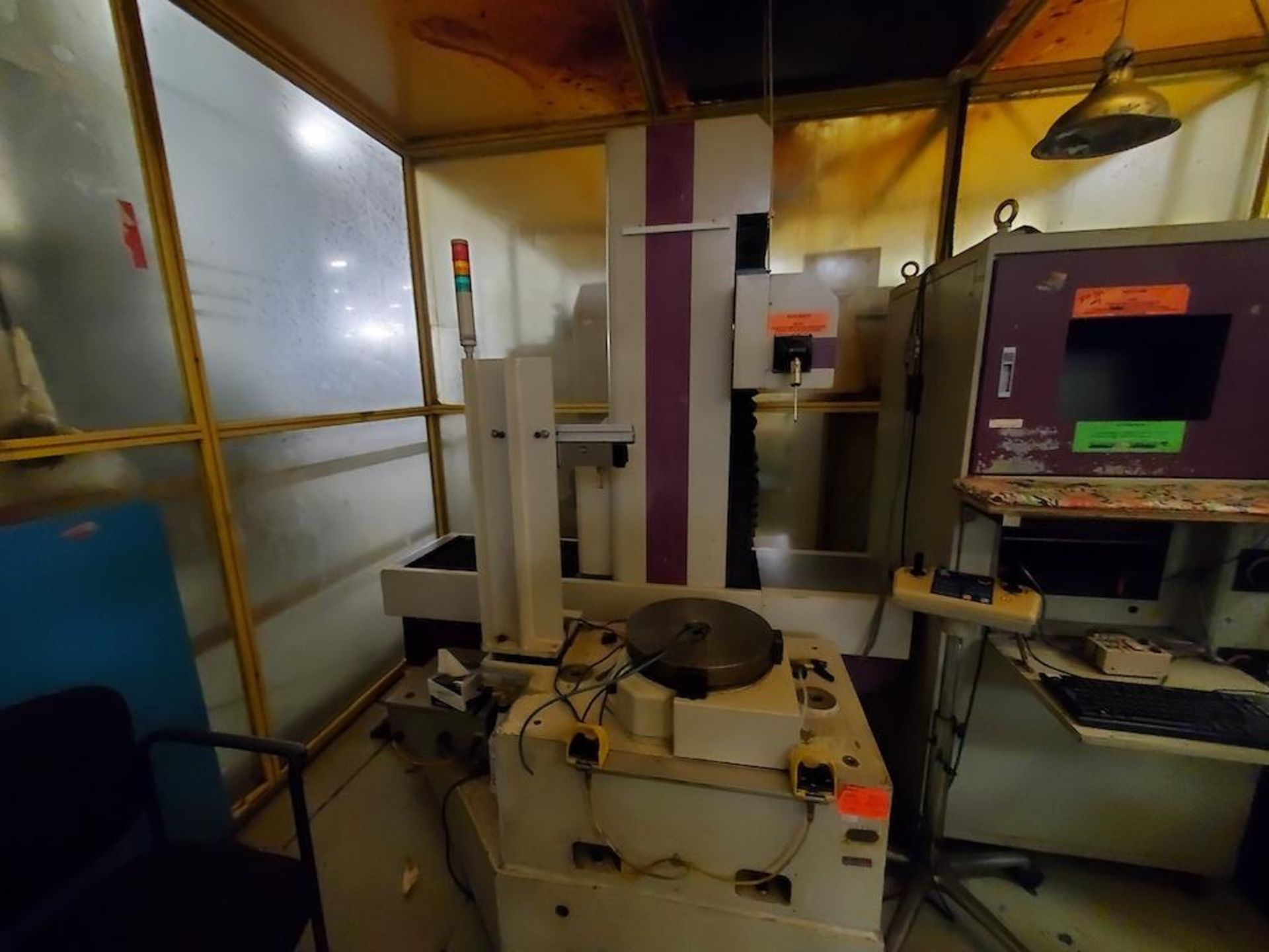 LOT 2: MITUTOYO MACH 403 TRAVELLING COLUMN CMM W YUKIWA 12INCH ROTARY TABLE, RENISHAW 14NO98 PROBE - Image 3 of 17