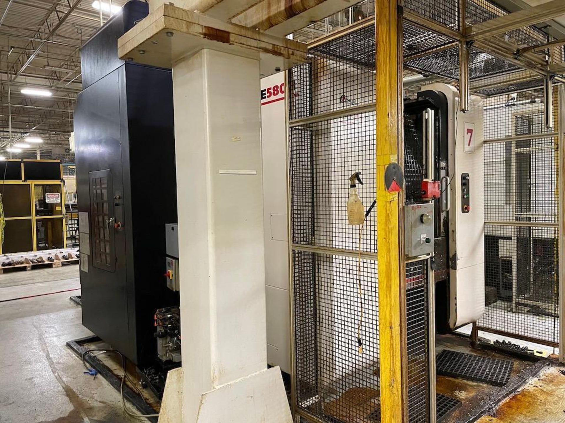 2016 GE 580H ENSHU 4 AXIS HORIZONTAL MACHINING CENTERS, FANUC 31IMB CNC CONTROL, TRAVELS: X: 31. - Image 4 of 9