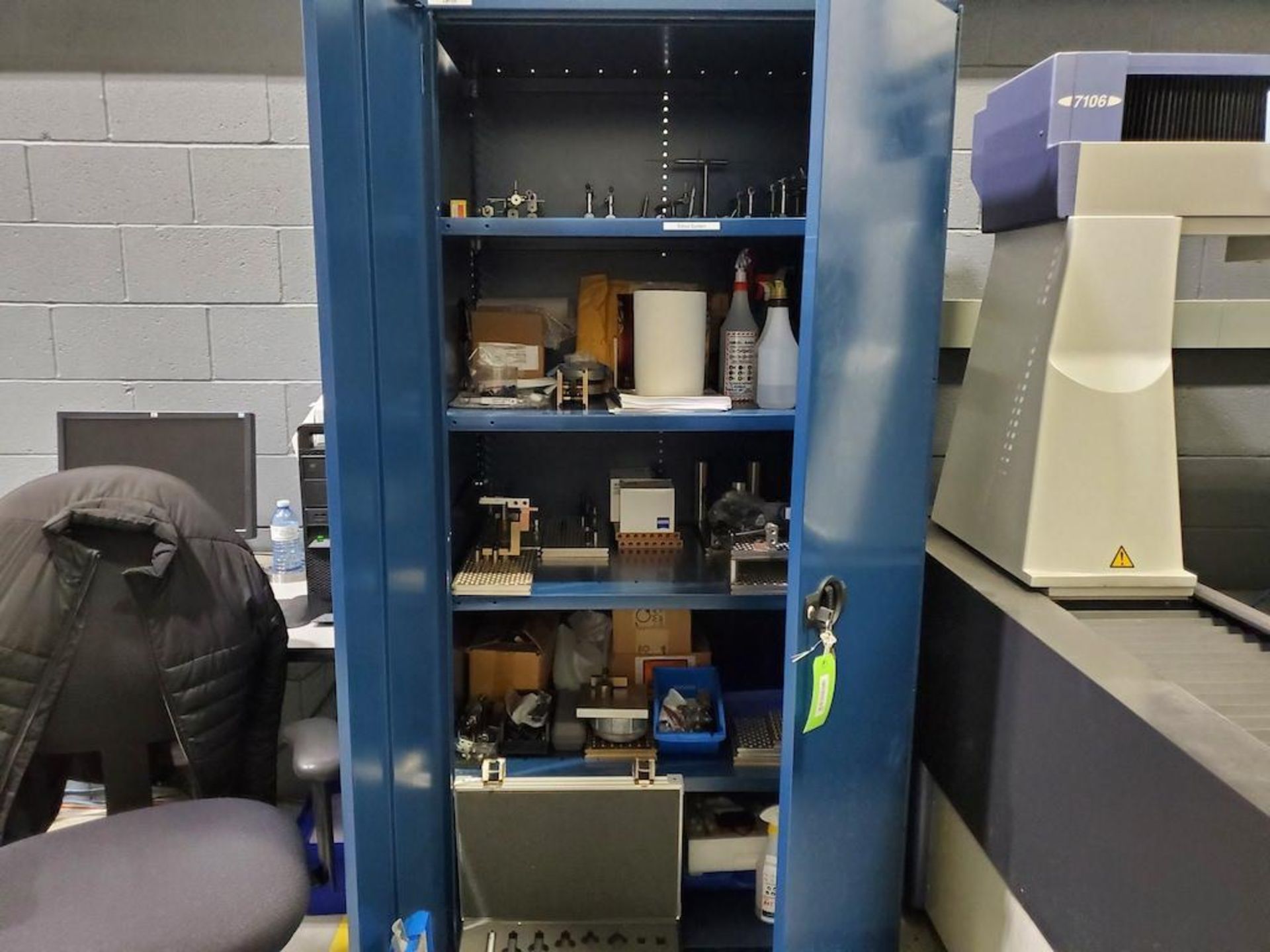 ROUSSEAU BLUE CABINET INCLUDING 5 SHELVES OF CMM PROBES, FIXTURES, HEADS ETC [MAIN CMM ROOM] - Image 2 of 19