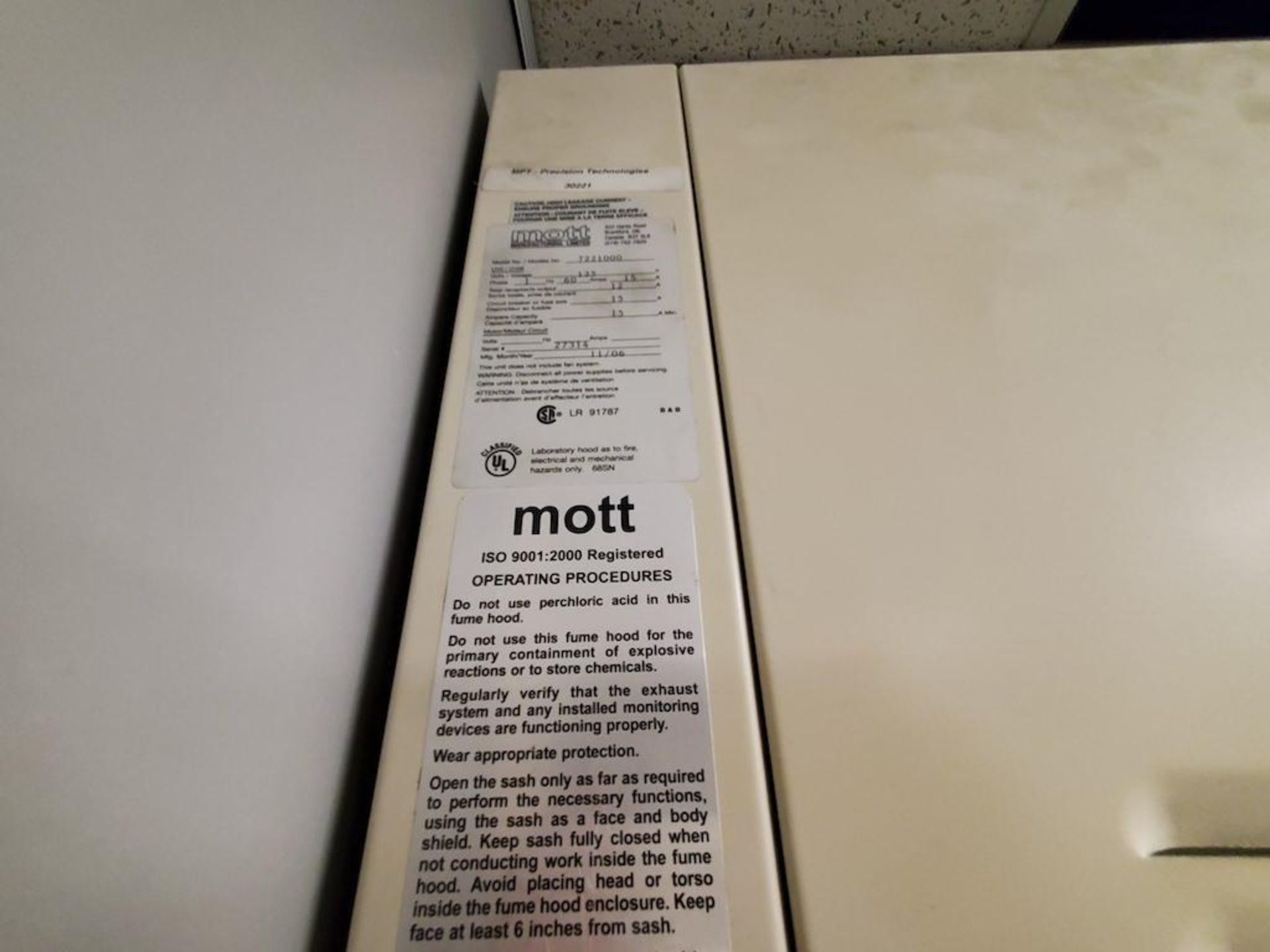 2006 MOTT FUME HOOD MODEL 7221000, INTERIOR DIMENSIONS, APPROX: 38INCH W X 24INCH D X 30+INCH H, - Image 2 of 4