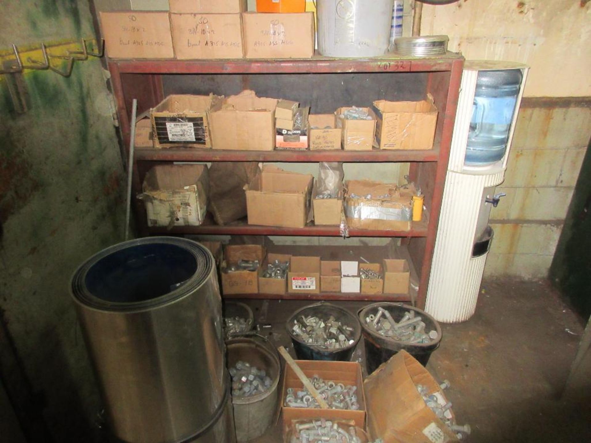 CONTENTS OF WEST TOOL ROOM EXCLUDING 6 LOTTED ITEMS (124, 125, 127, 127, 155, 156), INCLUDES FASTENE - Image 2 of 9