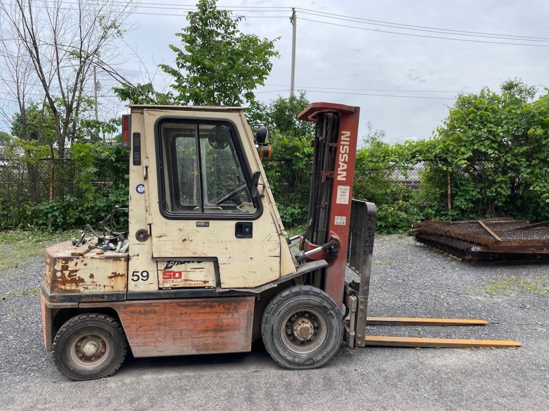 NISSAN FORKLIFT, 4,100 LB CAPACITY, MODEL P50K, TYPE: K-PH02A25PV, 187" LIFT HEIGHT, SN 901250 CLIEN