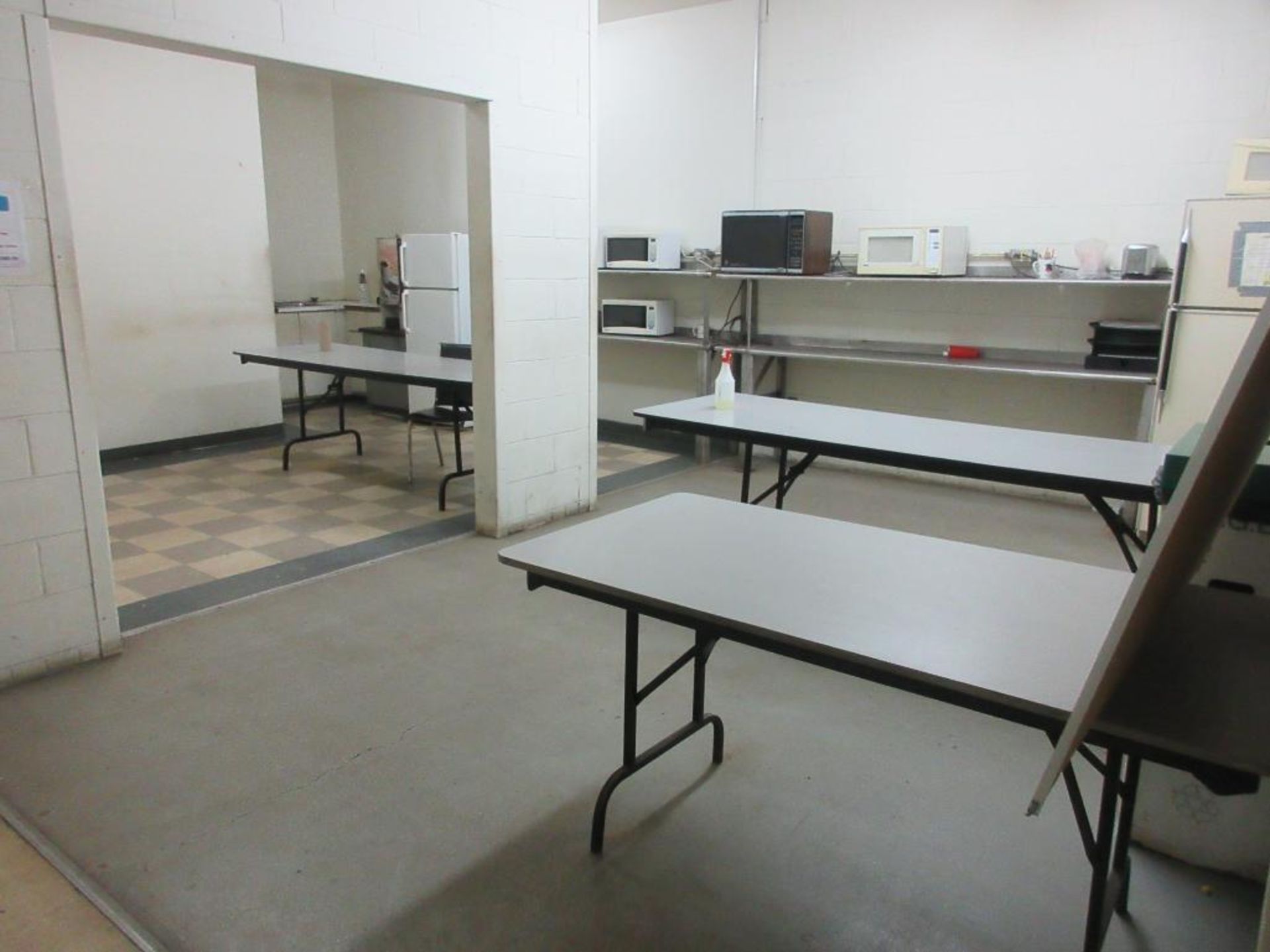 REMAINING CONTENTS OF EMPLOYEE BREAK AREA INCL FOLDING TABLES, STACKABLE CHAIRS, MICROWAVES, FRIDGES - Image 4 of 5