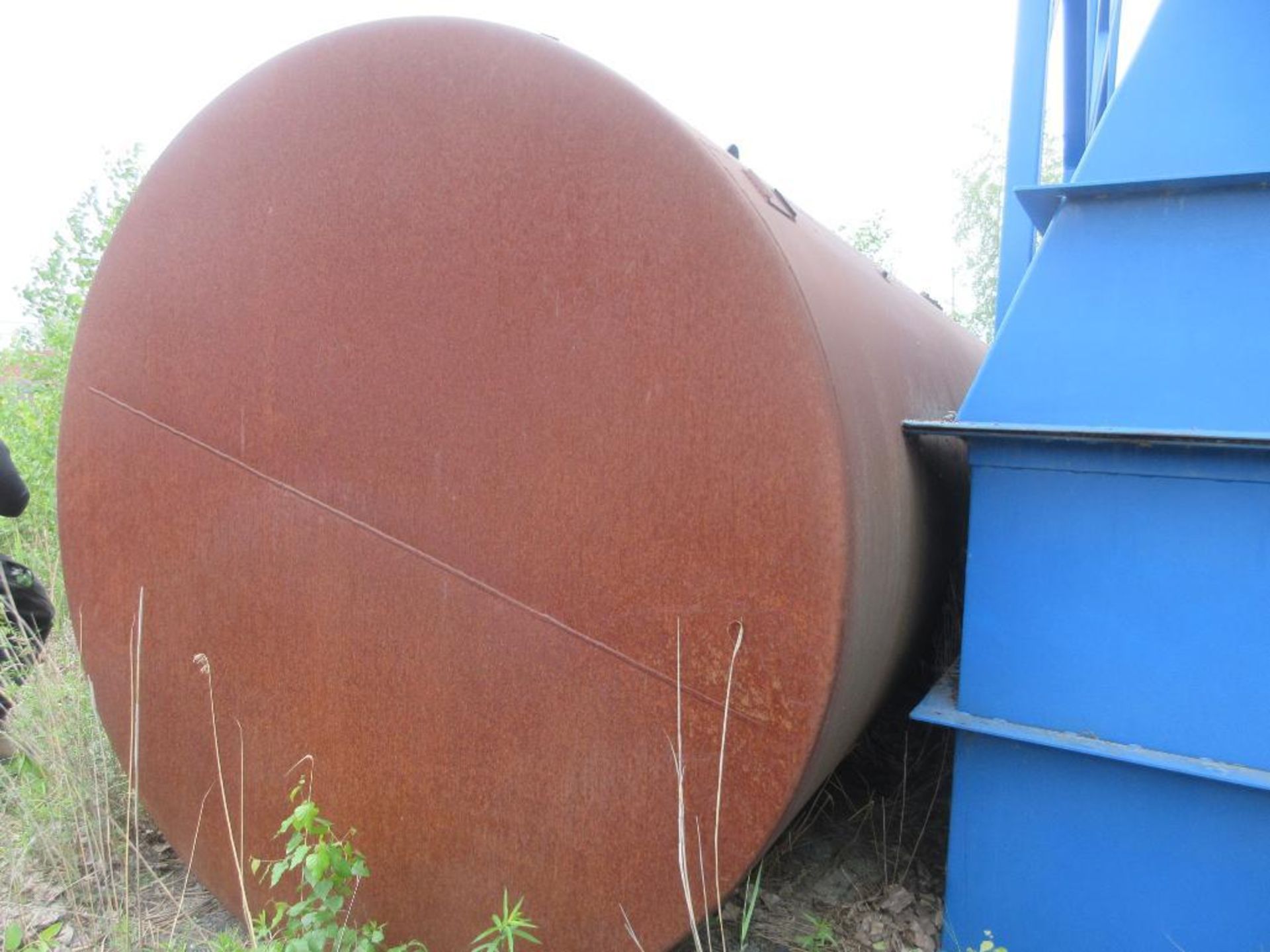 LOT OF 2 STEEL FABRICATED TANKS, 8000L AND 10000L APPROX (NORTH YARD) - Image 2 of 6