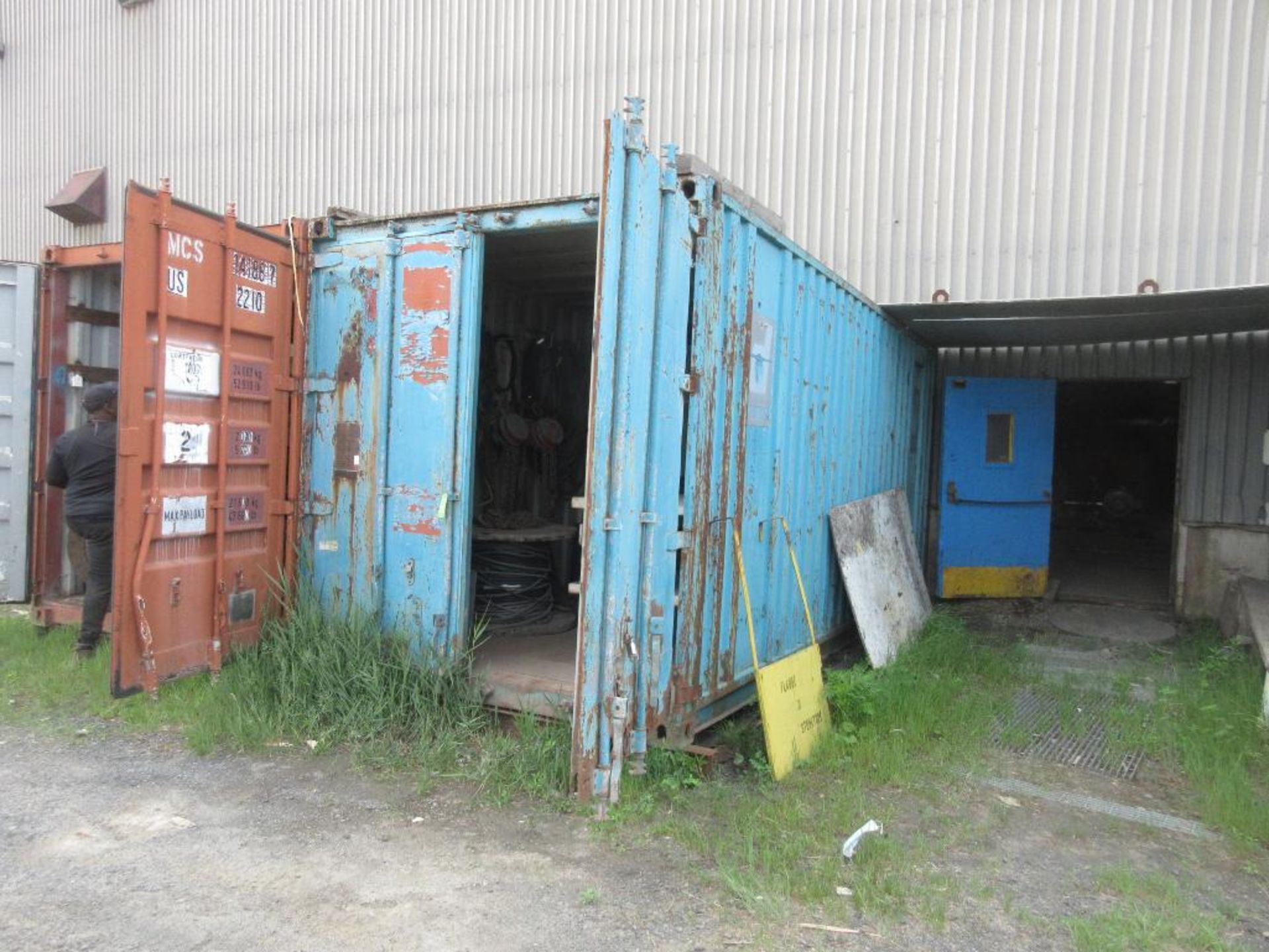 20' CONTAINER WITH MILLWRIGHTING SET UP CONTENTS (SOUTH YARD)