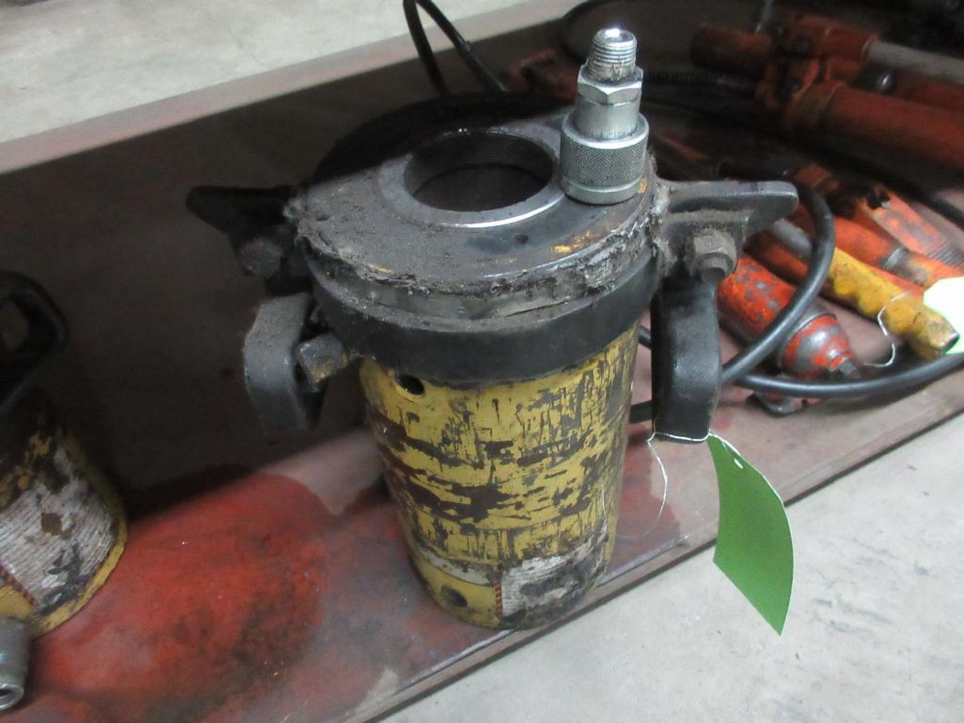 ENERPAC HYDRAULIC RAM (IN CENTRAL TOOL CRIB)