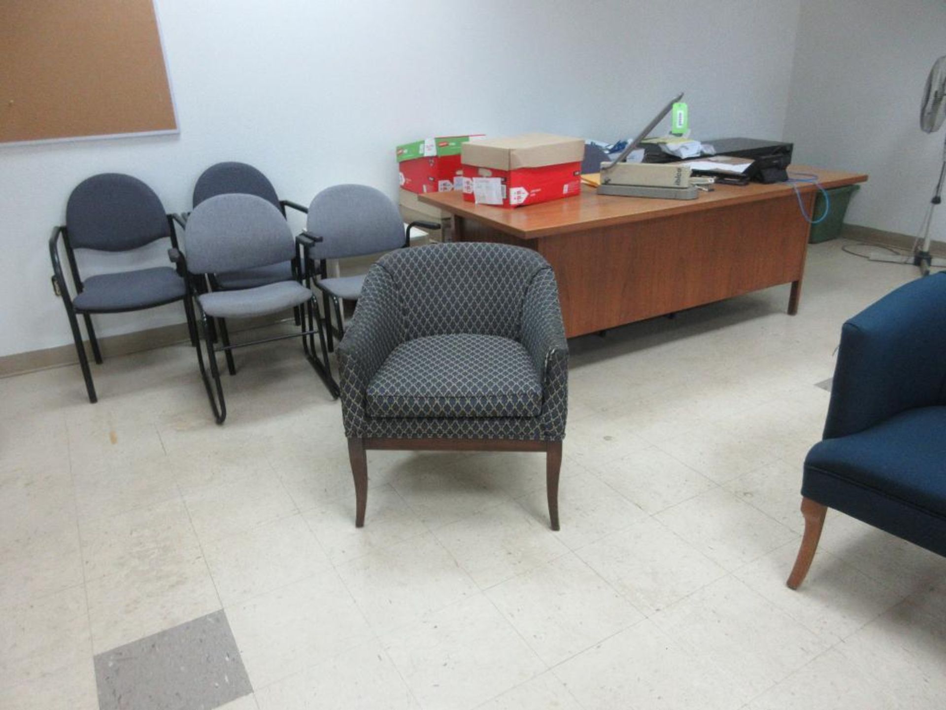 CONTENTS OF WORK AREA INCL 2 DESKS, 9 CHAIRS, 4 FILE CABINETS (OFFICES 2ND FLOOR) - Image 5 of 8