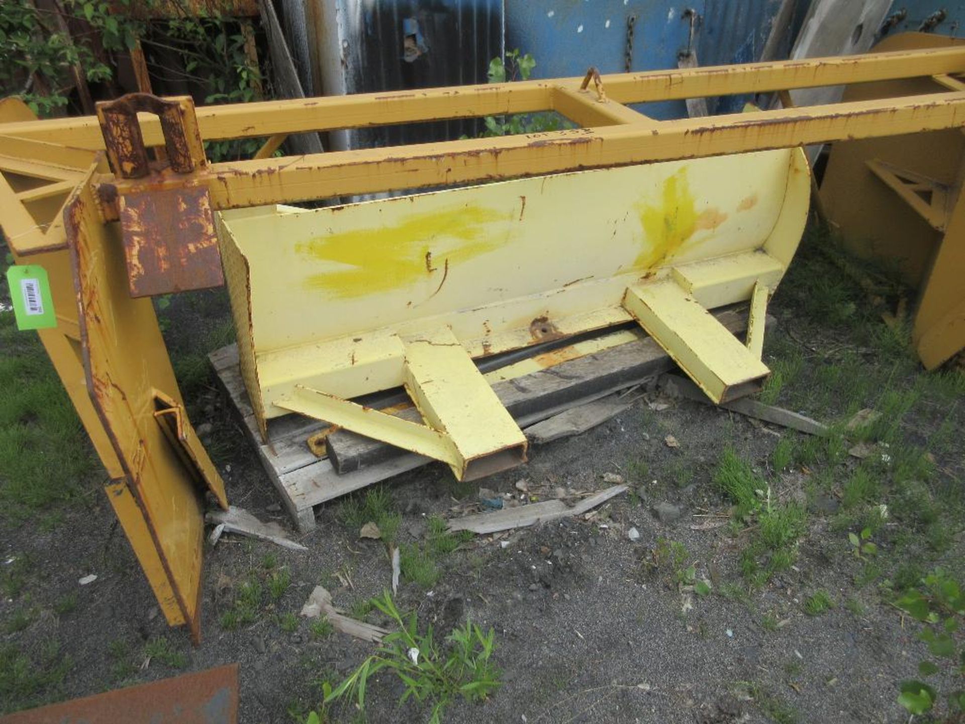 LOT OF 6 SNOW PLOUGH IBG.GRATING FOR TRUCK ATTACHMENTS (NORTH PAINT BLDG) - Image 2 of 14