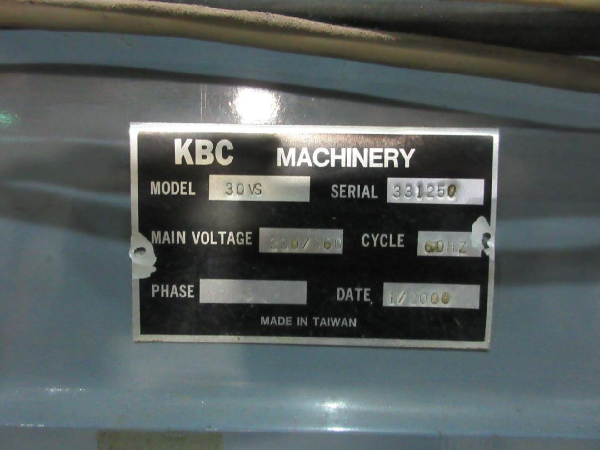 KBC CNC MILL, 30VS, S/N 331250, 127MM X 26MM TABLE, PENDANT DIGITAL CNC CONTROLLER 500 TO 4200 RPM [ - Image 2 of 5