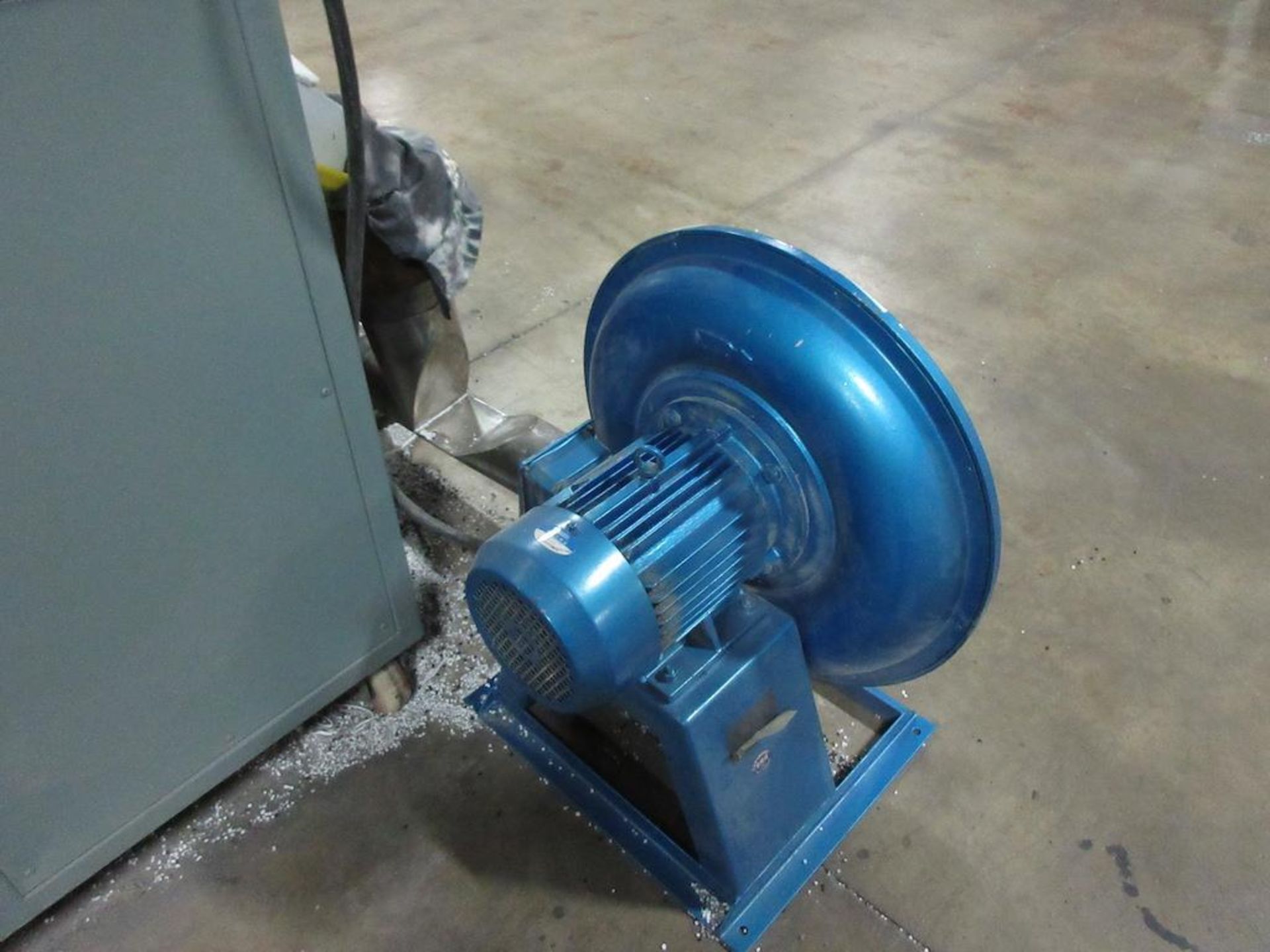 Air Knife, Granulator, Blower motor, 12' incline chute, cone hopper on metal frame - Image 8 of 12