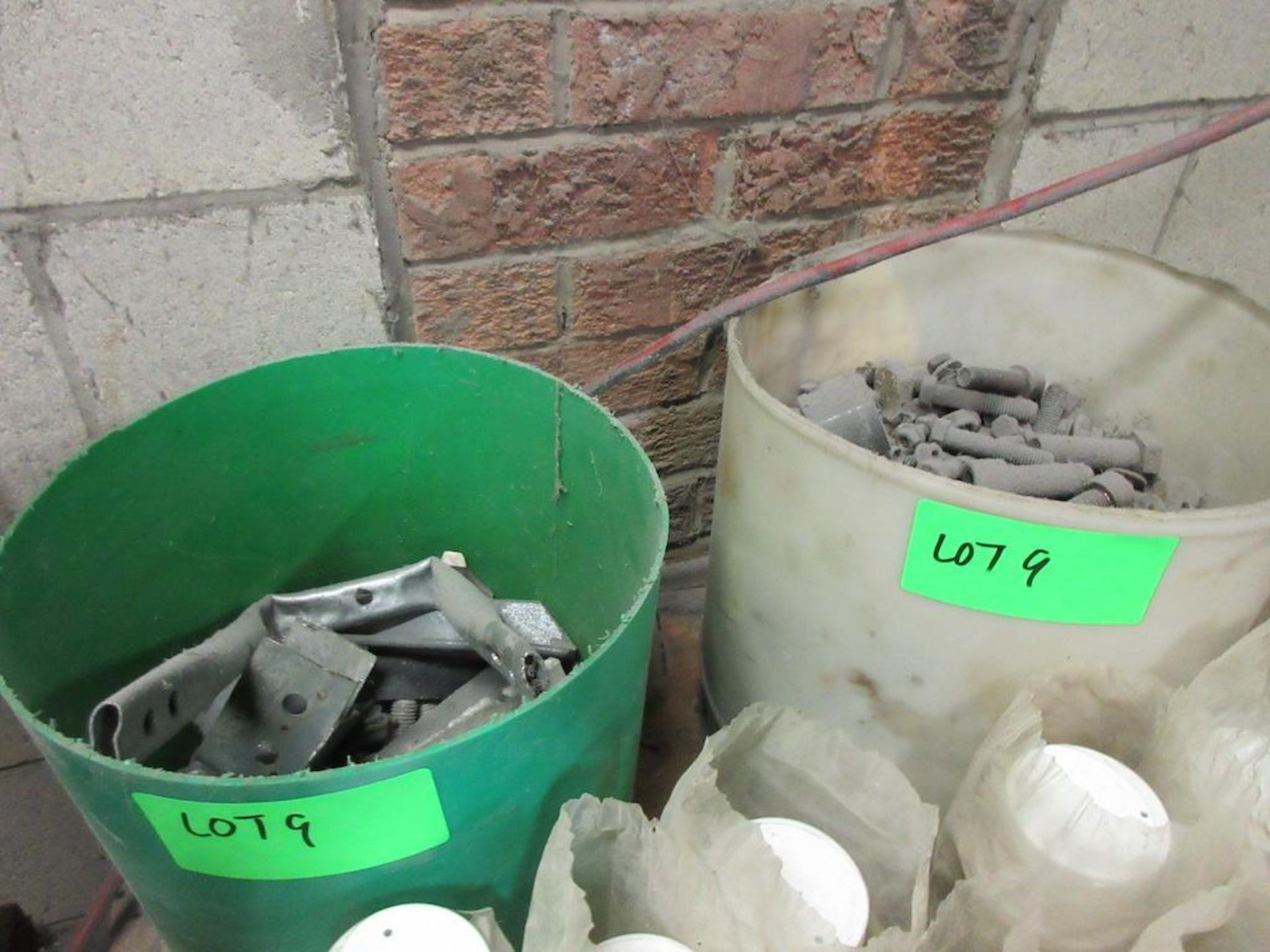 Toolbox with hardware contents, box w chain, 4 assorted buckets with hardware - Image 5 of 7