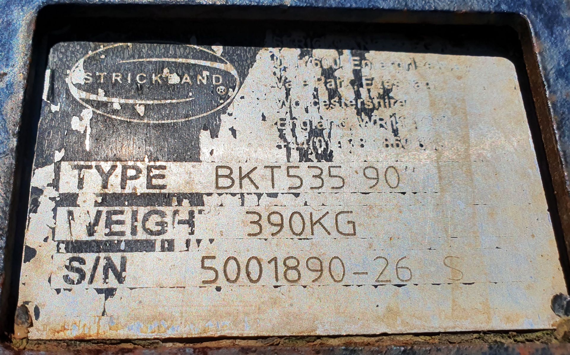 A STRICKLAND Type BKT535 90 2200mm Shovel Bucket, Serial No. 5001890-26 - Image 3 of 3