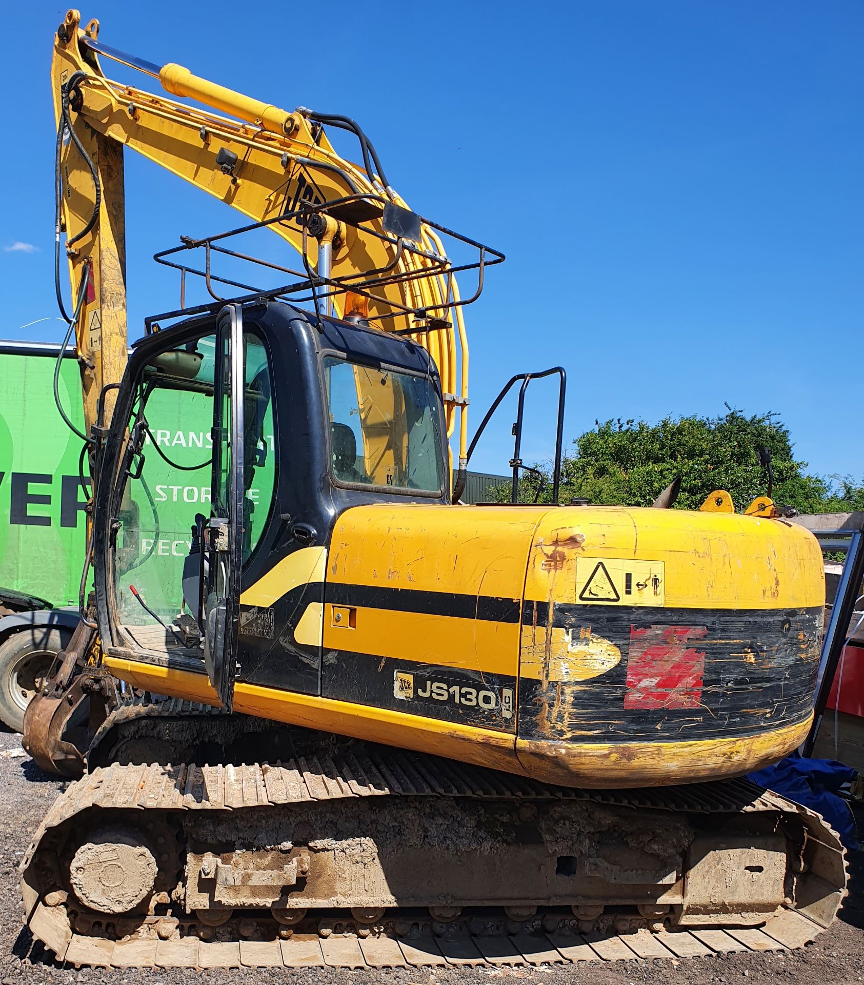 A JCB JS130LC 13-Ton 360 degree Slew Tracked Excavator, Serial No. JCBJS13CK71180441 (2007), with - Image 3 of 9