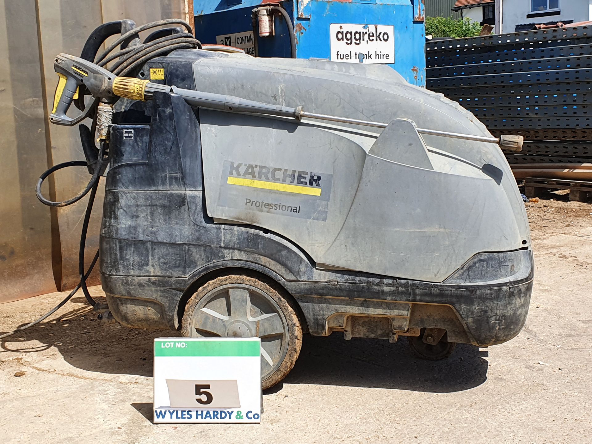 A KARCHER RM110 Professional Diesel/Electric Commercial Steam Pressure Washer