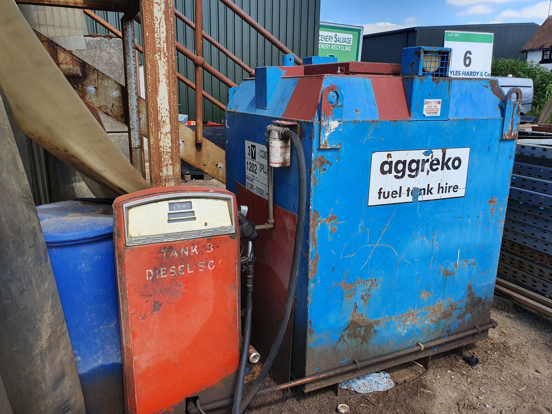 An AGGREKO approx. 1000-Litre capacity Diesel Tank with 240VAC Metered delivery Pump and Hose