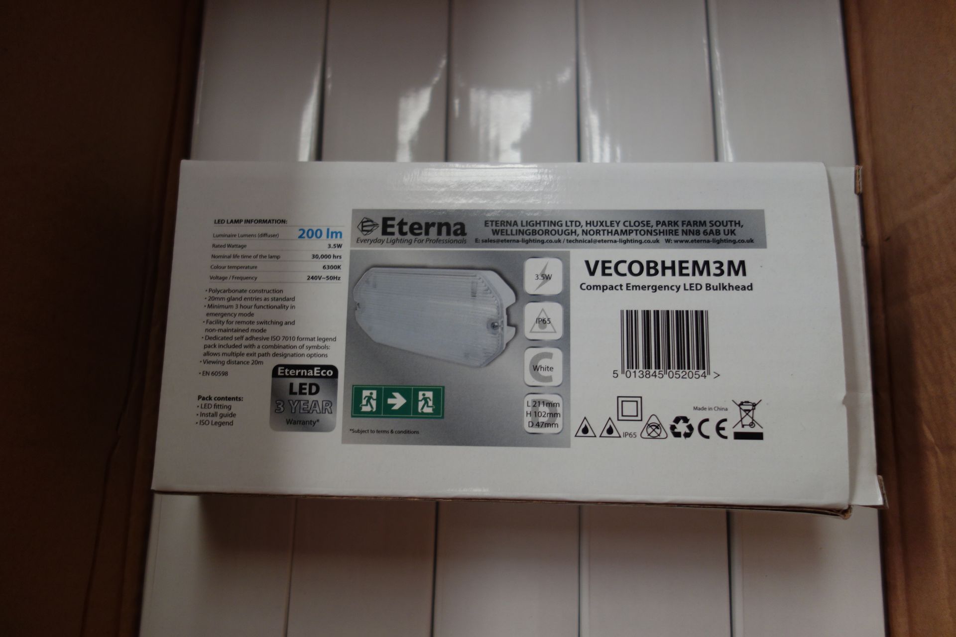 10x Eterna Vecobhem 3m 3.5w LED Compact Emergency Bulkheads. 6300k 200 Lumen Polycarbonate