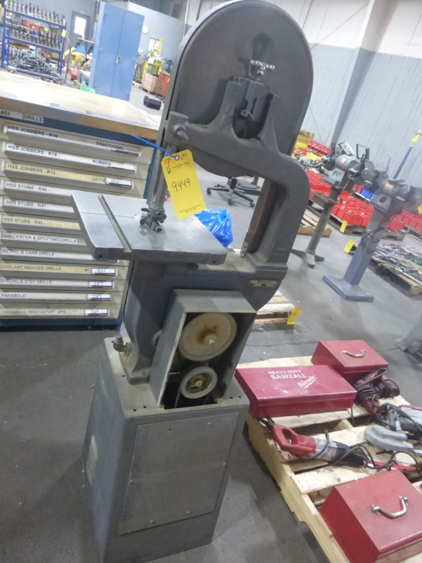 Rockwell Delta Vertical Band Saw | Cat No. 28-380; Tag: 229449 - Image 2 of 7
