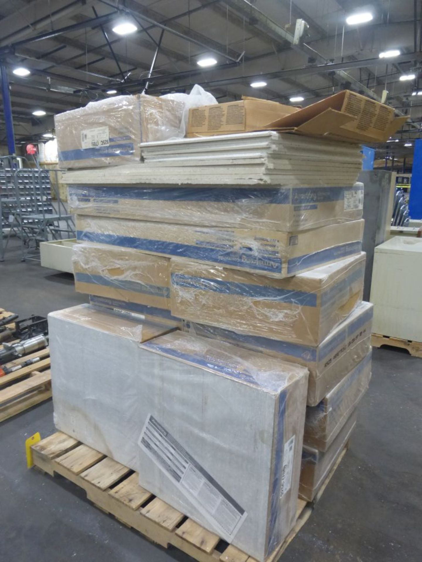 Lot of Assorted Armstrong Contractor Series Ceiling Panels | Tag: 229843 - Image 6 of 6