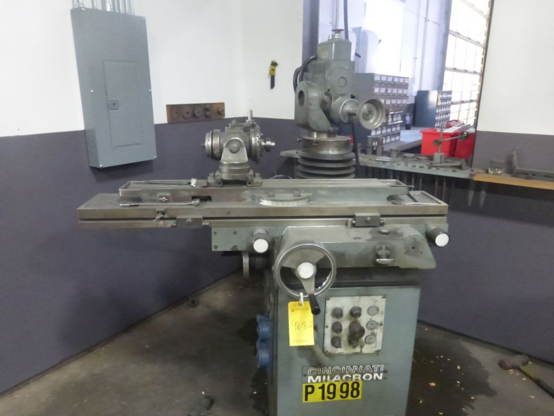 Cincinnati Milacron Machine | Tag: 229682