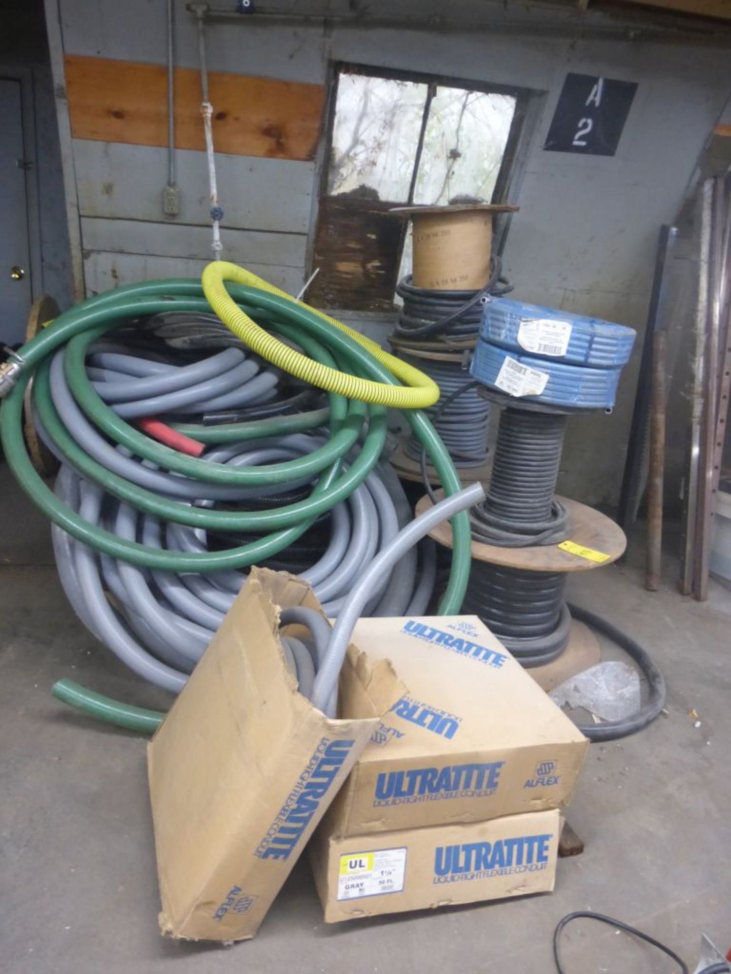 Lot of Assorted Hoses | Tag: 229576