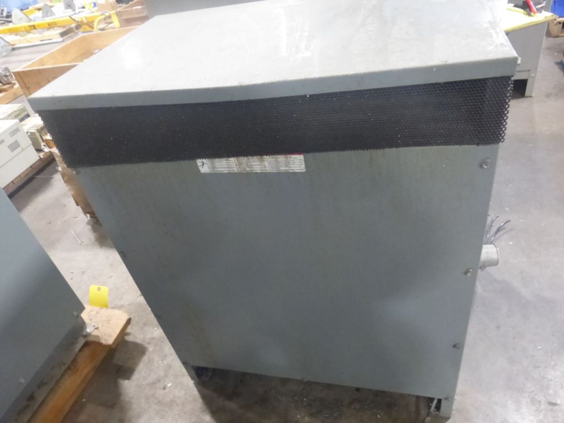 Square D Transformer | Cat No. EE751814H; 75 KVA; 90 High Amps; 90 Low Amps; 480 High Volts; 480Y/ - Image 2 of 3