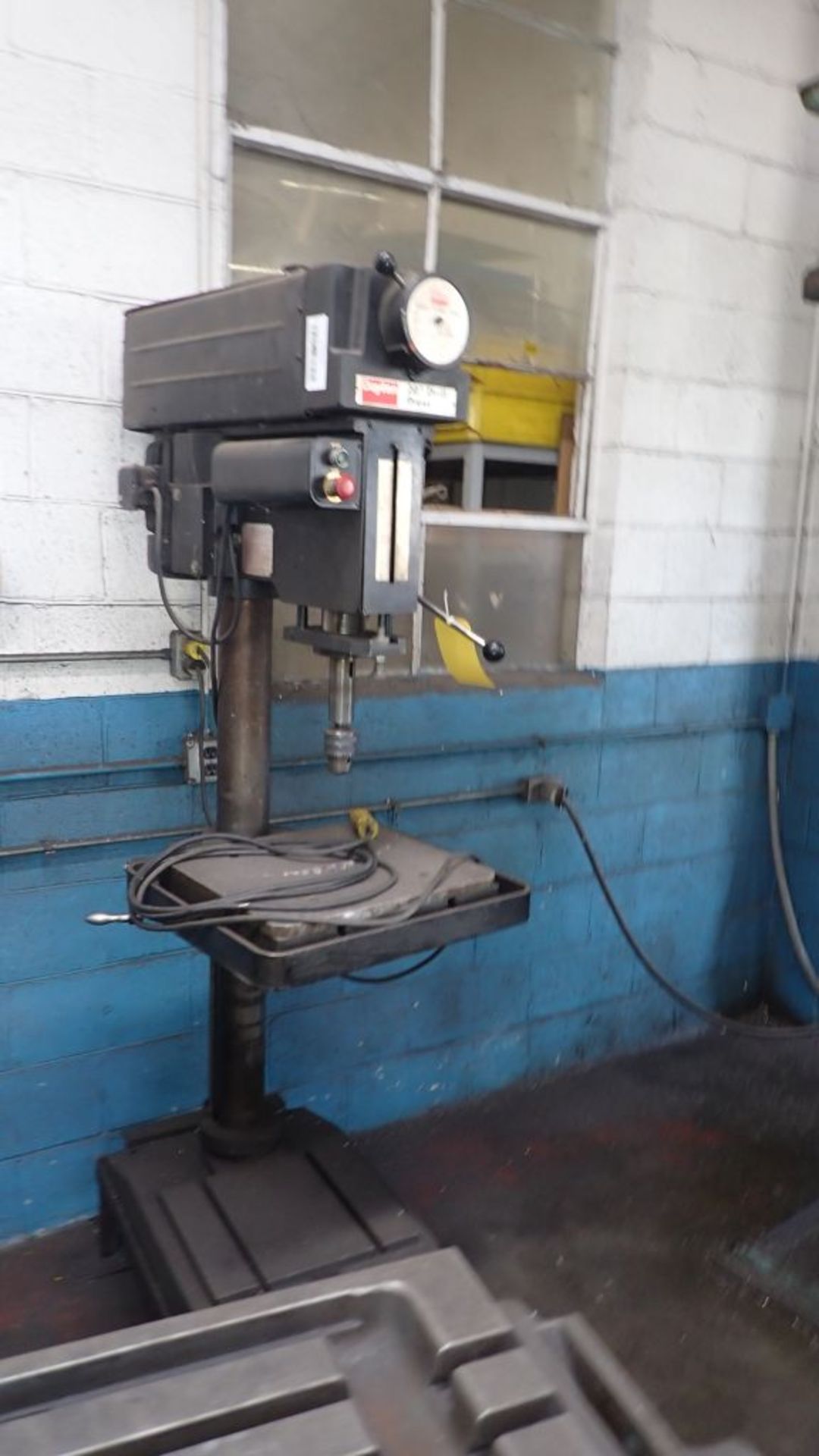 Dayton Vertical Drill Press | 20"; Variable Speed; Tag: 227012 - Image 2 of 3