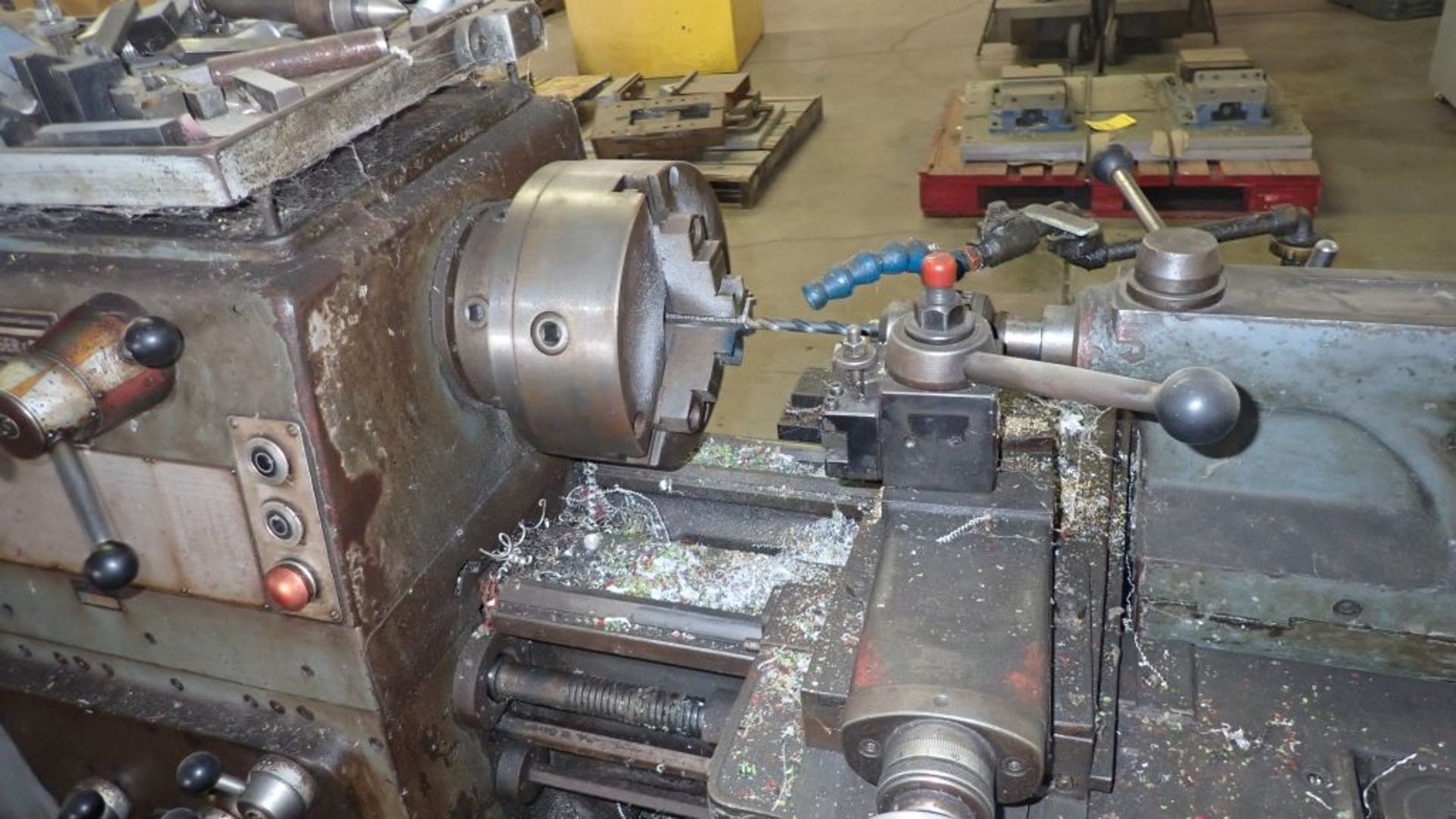 Meuser 18" x 36" Lathe | 18" Swing, 36" Between Centers, 3" Hole Through Spindle; with 3-Jaw - Image 3 of 5