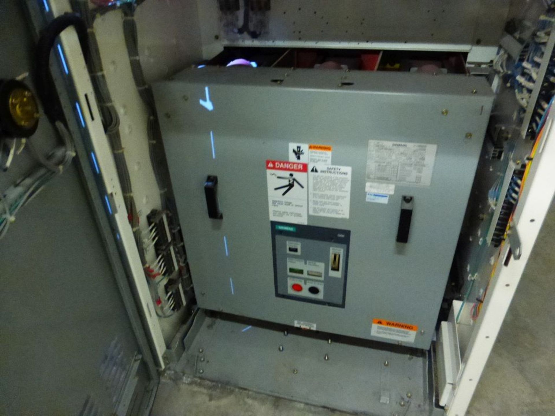Siemens Switchgear - Removed from Service January 2022 | 6-Verticals; Includes: (9) AC High - Image 24 of 30