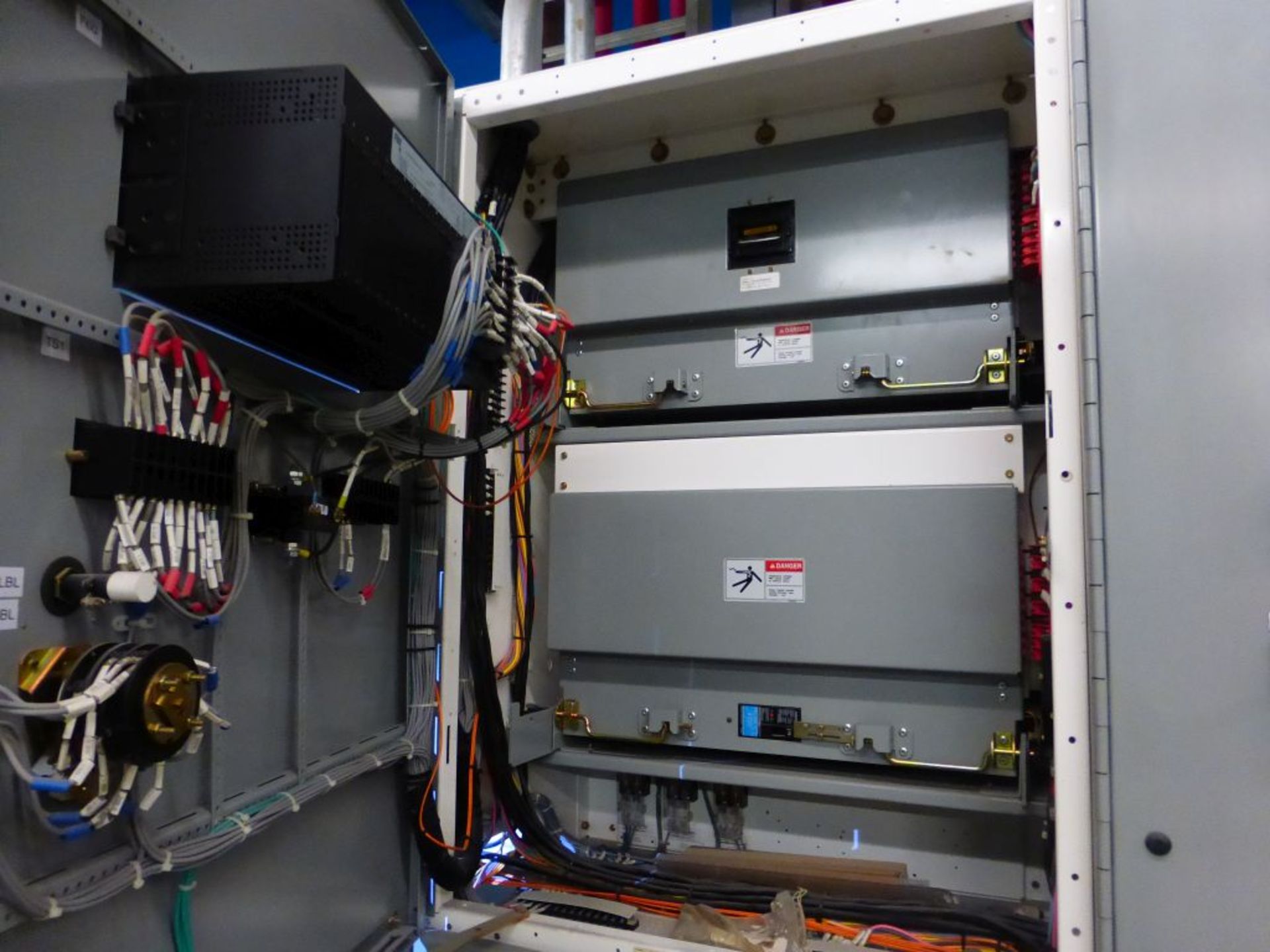 Siemens Switchgear - Removed from Service January 2022 | 6-Verticals; Includes: (9) AC High - Image 9 of 30