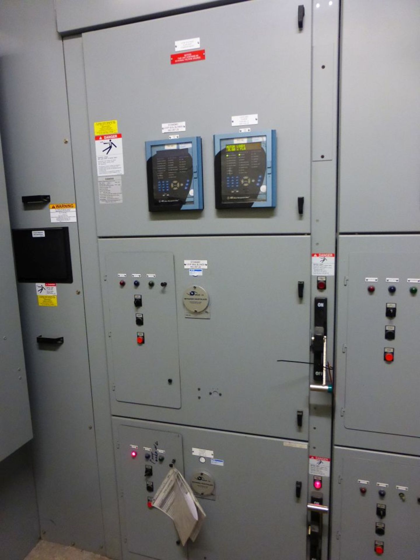 Siemens Medium Voltage MCC - Removed from Service January 2022 | 2000A; 2300V; 3-Verticals; - Image 3 of 21