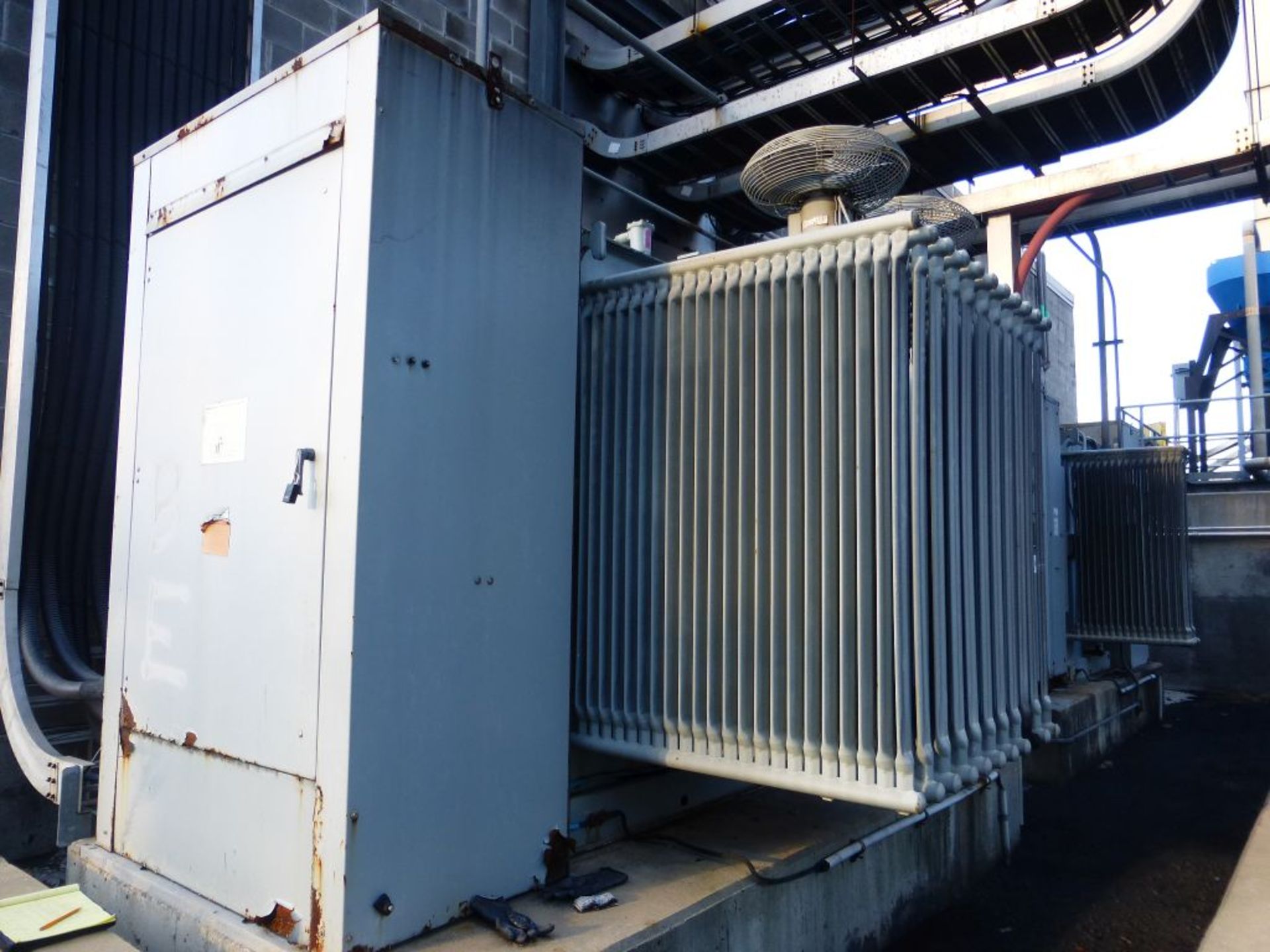 2006 Siemens Transformer w/Siemens Switch - Removed from Service January 2022 | Transformer: 2500/ - Image 2 of 11