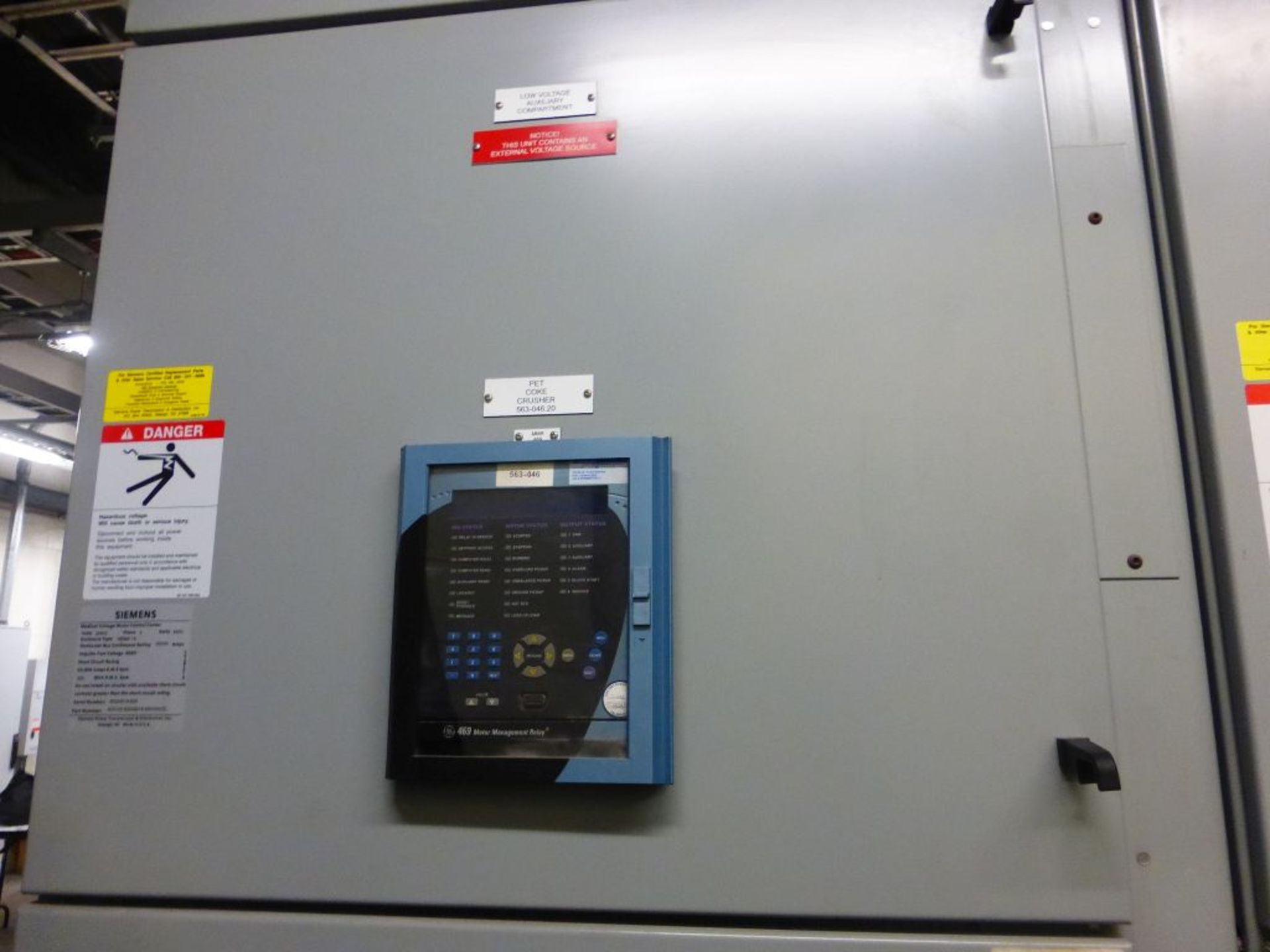 Siemens Medium Voltage MCC - Removed from Service January 2022 | 2000A; 2300V; 3-Verticals; - Image 6 of 18