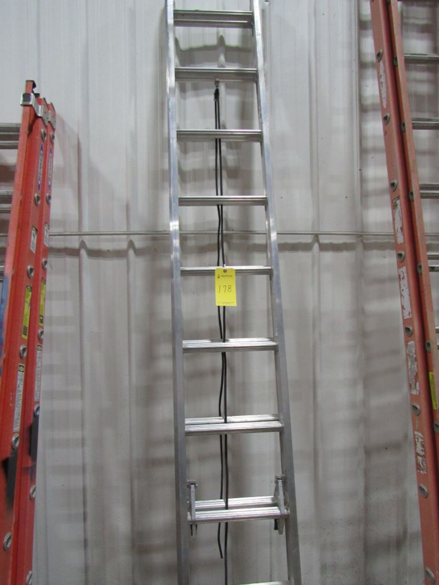 Werner 20' Aluminum Extension Ladder | Tag: 230178