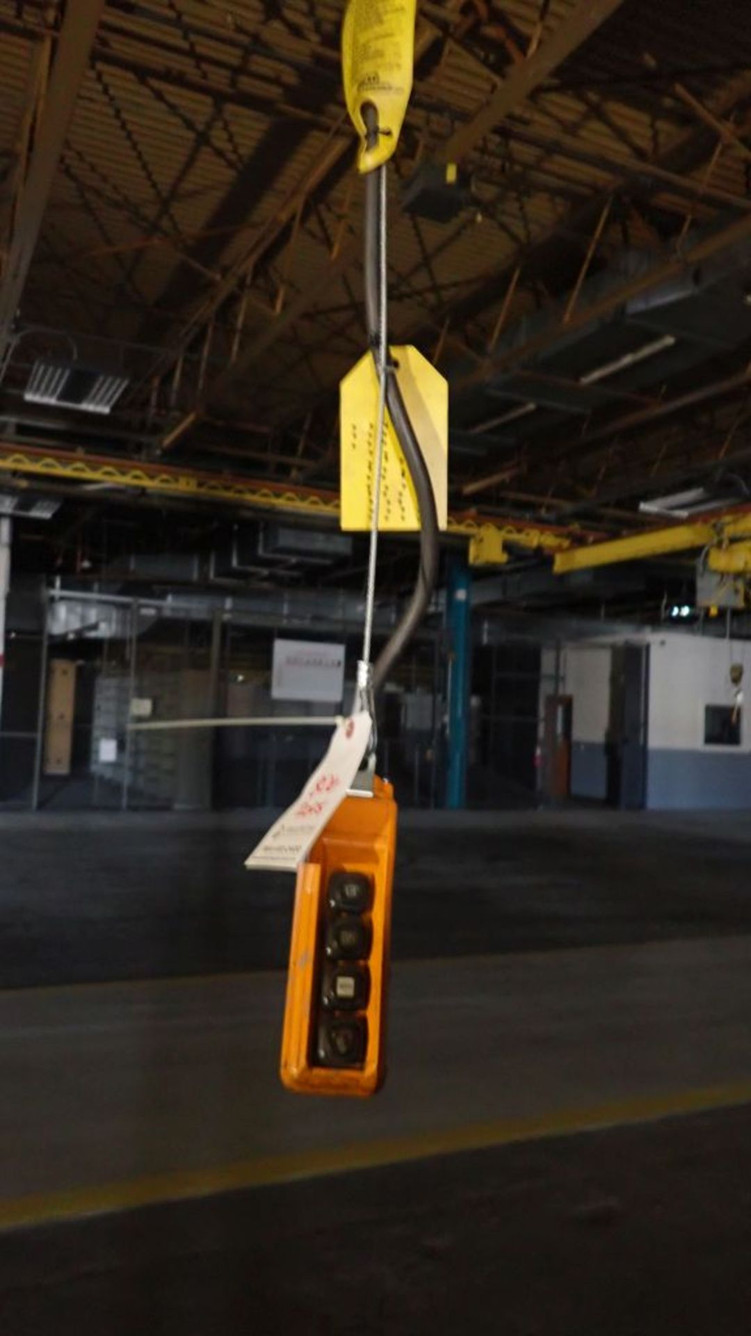 Lot of (8) P&H Overhead Cranes | (2) 1/2 Ton Load Capacity, Load Bar Span: 30', Includes: Trolly and - Image 7 of 30