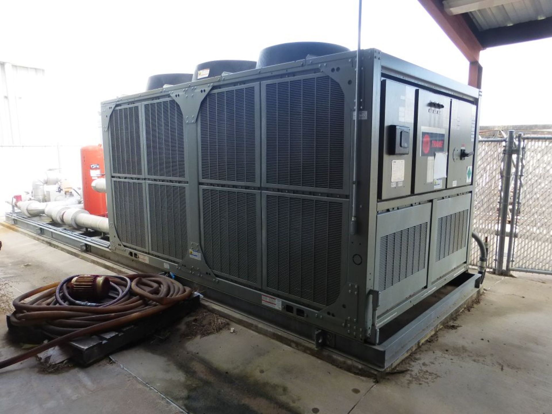 Trane Chiller | Model No. CGAM 060F 2A02 AXD2 A1A1 B1AX XA1C; 460V; 410A Refrigerant; 1AXX XXXX XAXA - Image 2 of 22