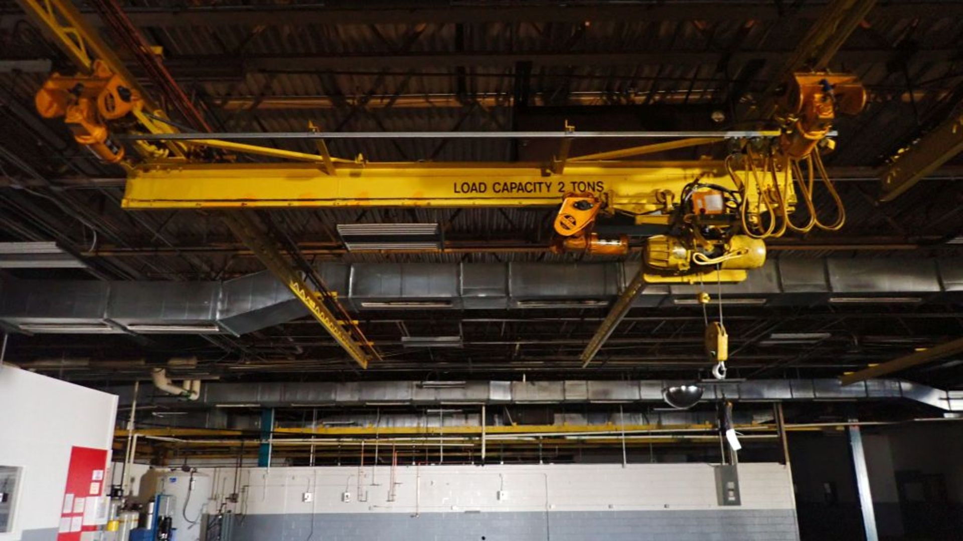 Lot of (8) P&H Overhead Cranes | (2) 1/2 Ton Load Capacity, Load Bar Span: 30', Includes: Trolly and - Image 23 of 30