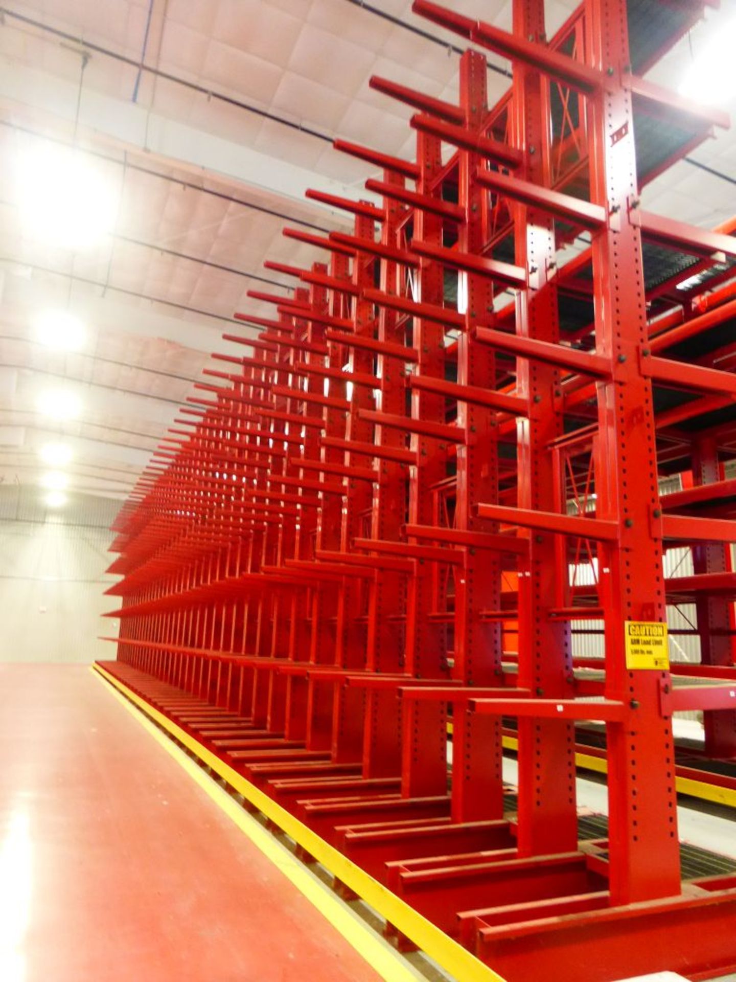 Unarco Cantilever Racking 5,000 Arm Load Limit | 23' Tall X 87" Base; 39-Uprights; Right Side: (234) - Image 2 of 10