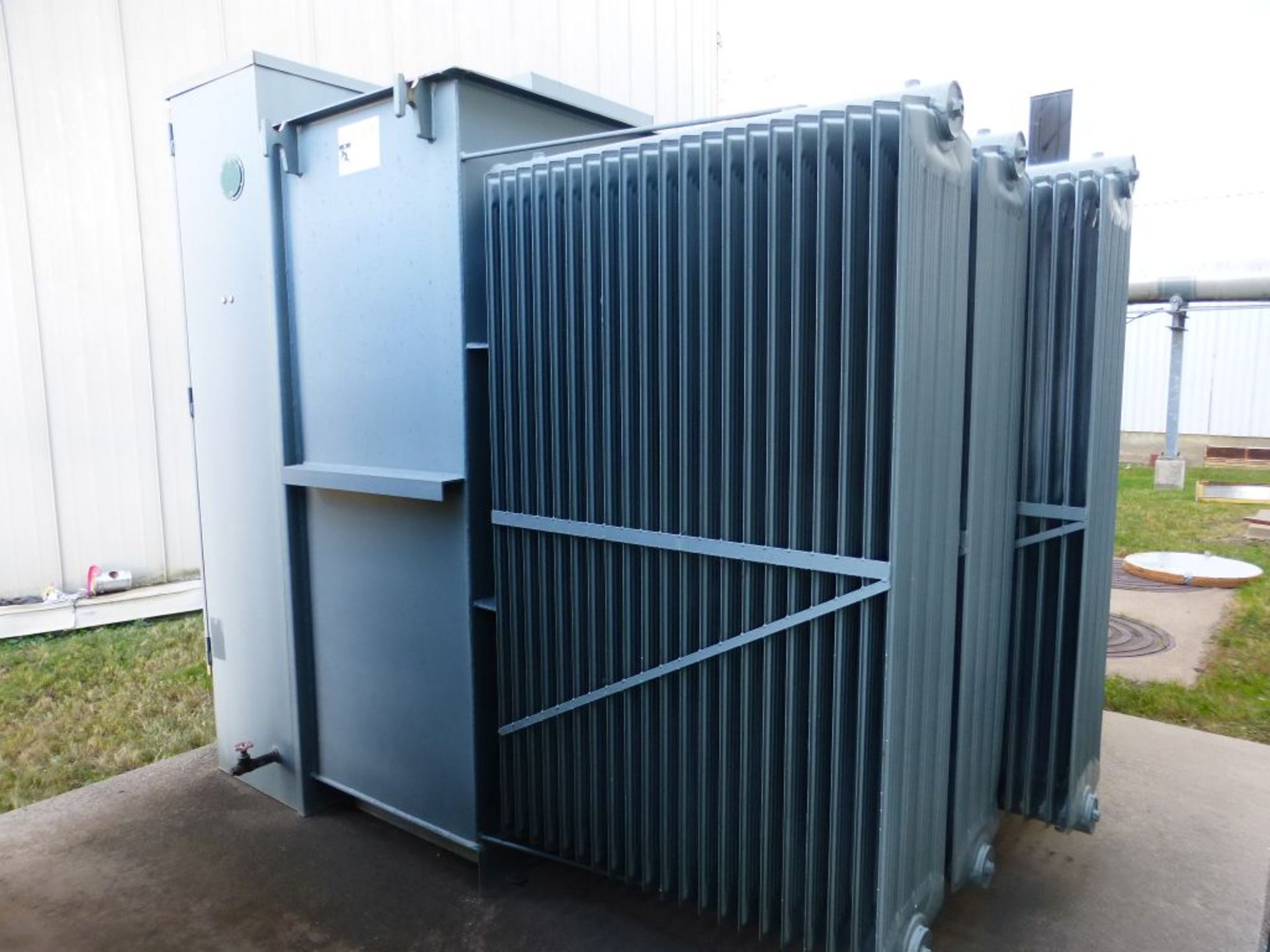 Square D 2500/2800 KVA Transformer | High Voltage: 12470V; Low Voltage: 480Y/277V; Tag: 231707 - Image 2 of 12