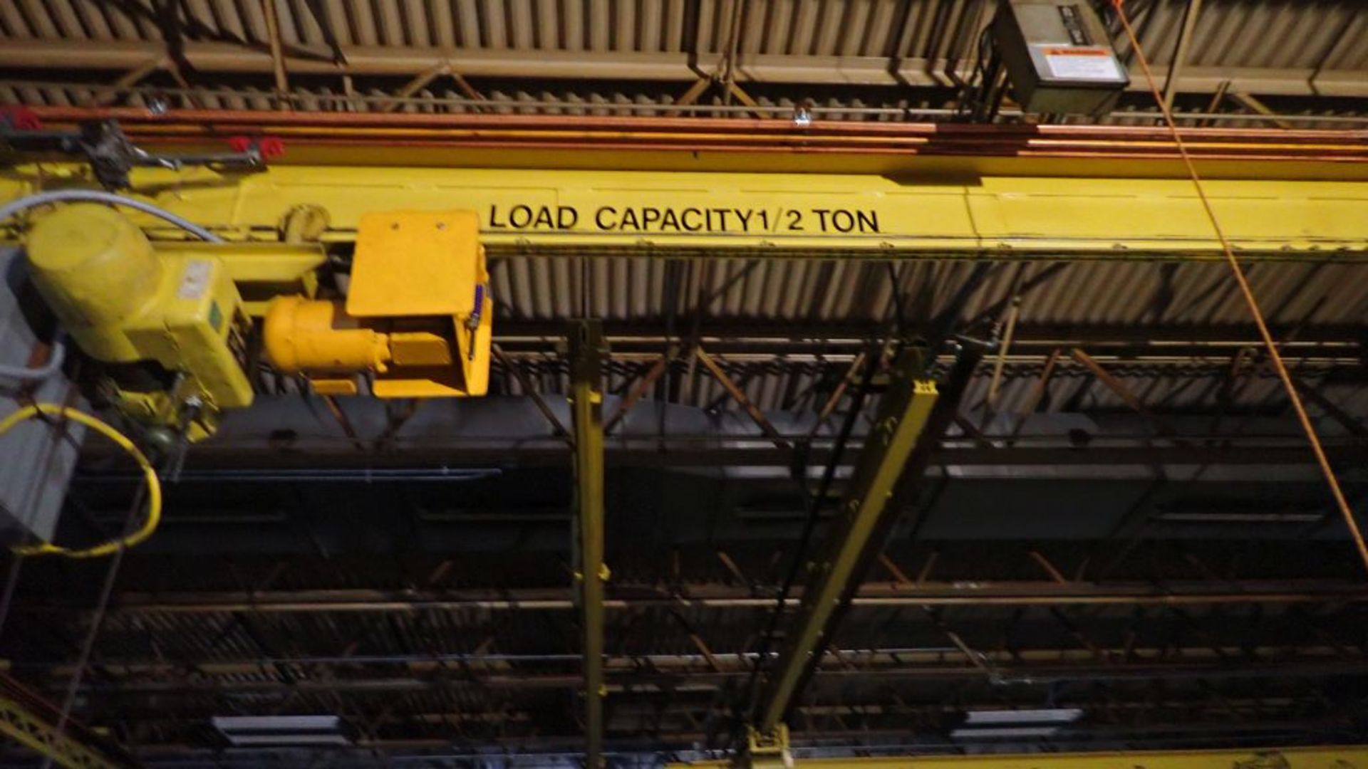 Lot of (8) P&H Overhead Cranes | (2) 1/2 Ton Load Capacity, Load Bar Span: 30', Includes: Trolly and - Image 15 of 30