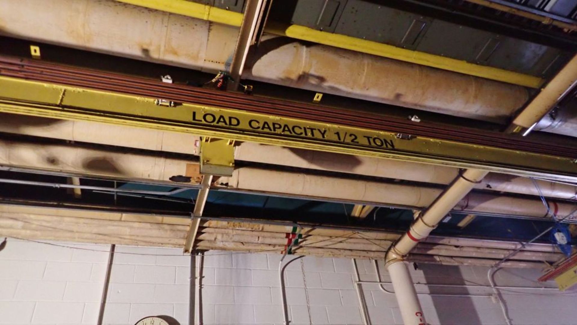 Lot of (8) P&H Overhead Cranes | (2) 1/2 Ton Load Capacity, Load Bar Span: 30', Includes: Trolly and - Image 4 of 30